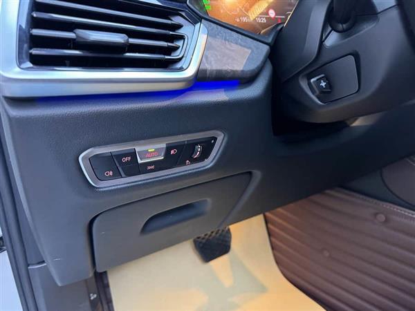 宝马X5 2022款 xDrive 30Li M运动套装