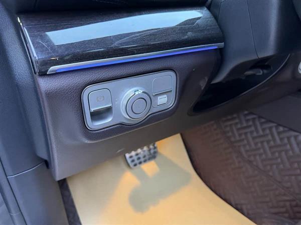 奔驰GLE 2022款 GLE 350 4MATIC 时尚型