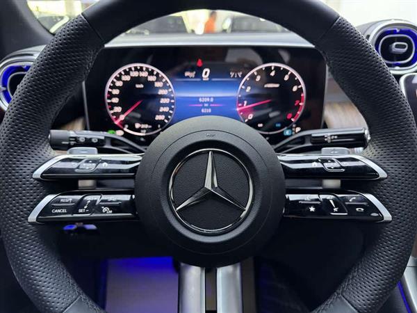 奔驰GLC 2024款 GLC 300 L 4MATIC 动感型 5座