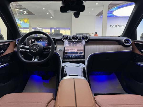 奔驰GLC 2024款 GLC 300 L 4MATIC 动感型 5座