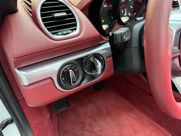保时捷718 2022款 Boxster 2.0T