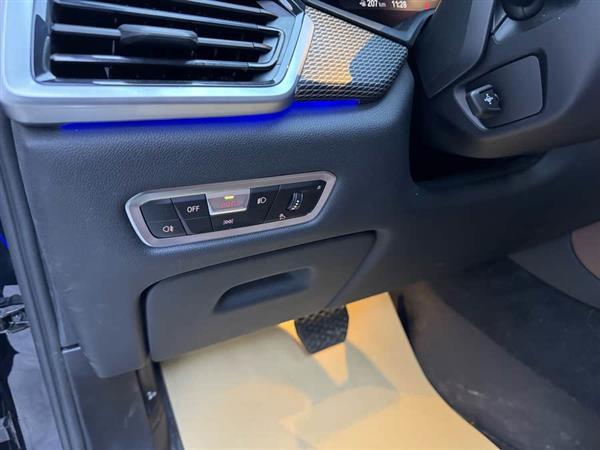宝马X6 2022款 改款 xDrive40i M运动套装