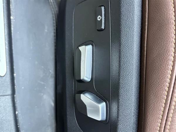 宝马X6 2022款 改款 xDrive40i M运动套装