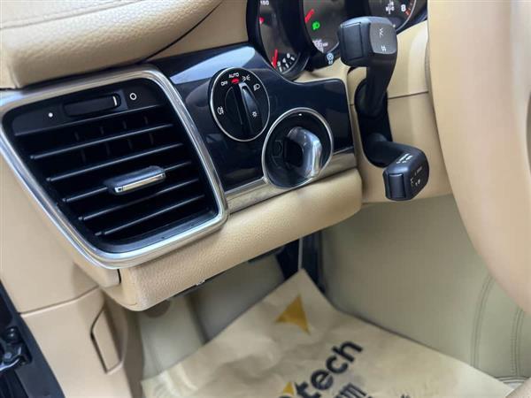 Panamera 2014款 Panamera 4 3.0T