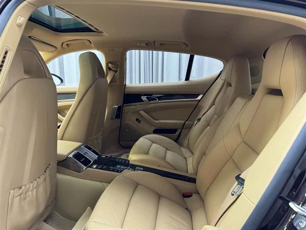 Panamera 2014款 Panamera 4 3.0T