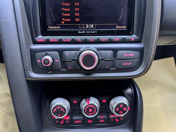 奥迪R8 2014款 4.2 FSI quattro