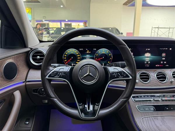 奔驰E级 2021款 改款 E 260 L