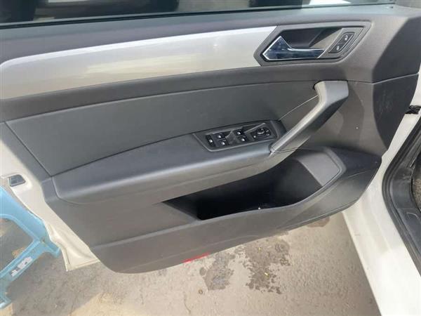 途安 2018款 途安L 280TSI DSG风尚版 7座 国VI