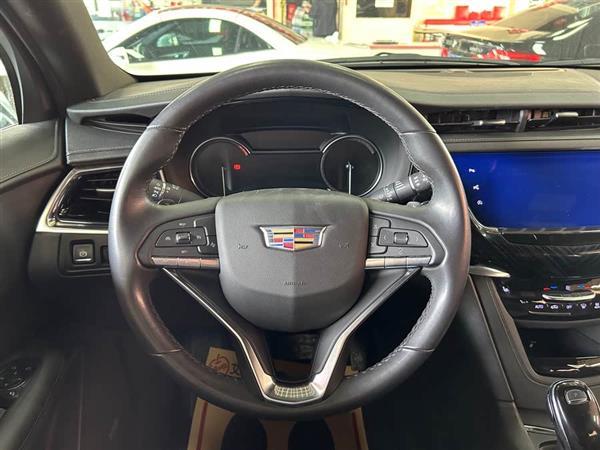 凯迪拉克XT6 2020款 28T 六座四驱豪华型