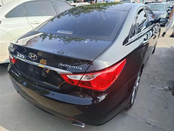 索纳塔 2014款 2.0L 自动尊贵版
