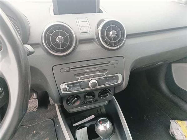 奥迪A1 2012款 1.4 TFSI Ego
