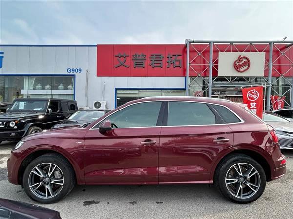 奥迪Q5L 2018款 40 TFSI 荣享时尚型 国V