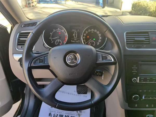 Yeti 2014款 1.8TSI DSG极地版