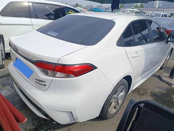 雷凌 2023款 智能电混双擎 1.8L 豪华版
