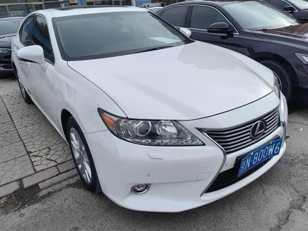 雷克萨斯ES 2015款 300h 舒适版