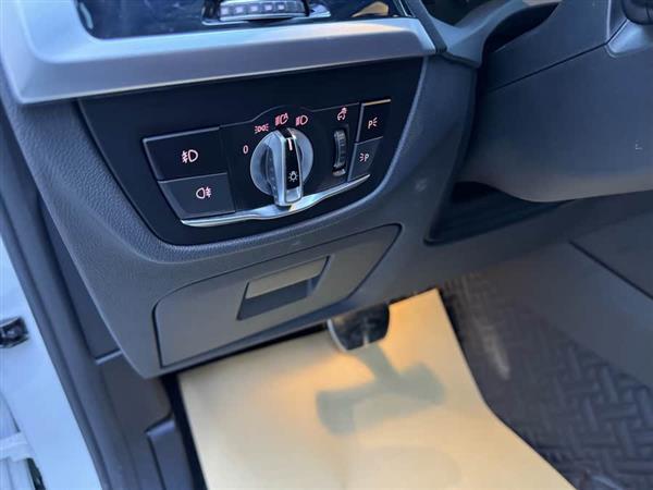 宝马X3 2018款 xDrive28i M运动套装 国VI