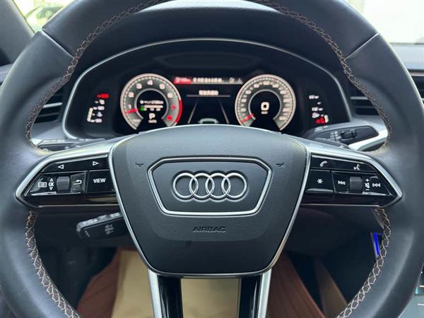 奥迪A7L 2022款 55 TFSI quattro S-line edition one先行版