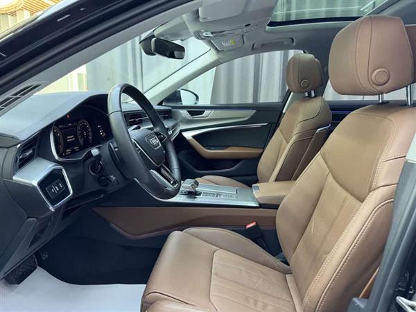 奥迪A6L 2023款 40 TFSI 豪华致雅型