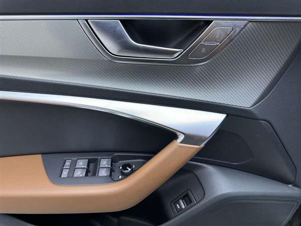 奥迪A6L 2023款 40 TFSI 豪华致雅型