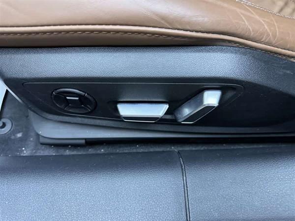 奥迪A6L 2023款 40 TFSI 豪华致雅型