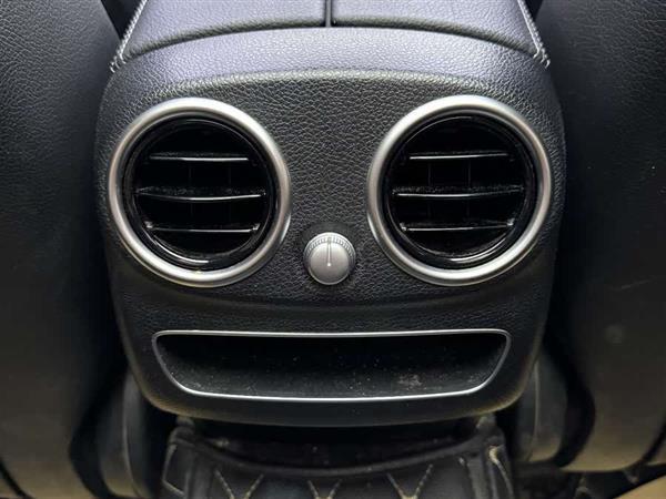 奔驰C级 2019款 C 260 L 运动版