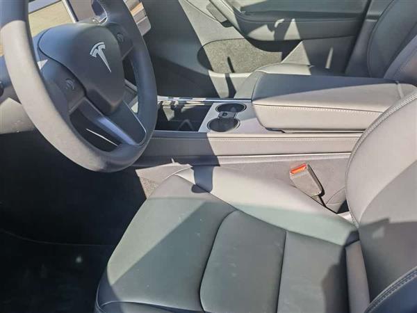 Model Y 2023款 后轮驱动版