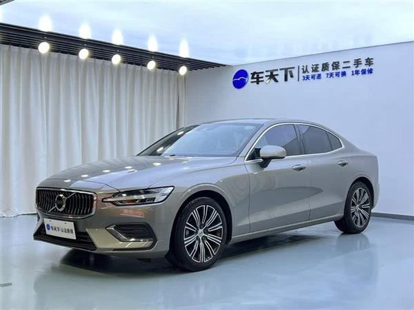 沃尔沃S60 2021款 T4 智远豪华版