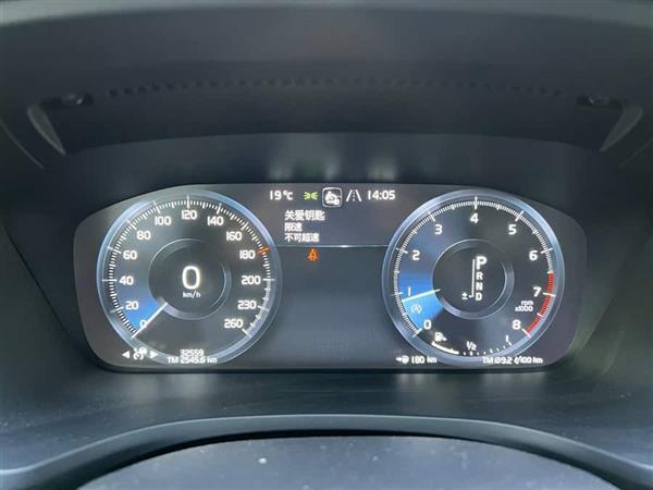 沃尔沃S60 2021款 T4 智远豪华版
