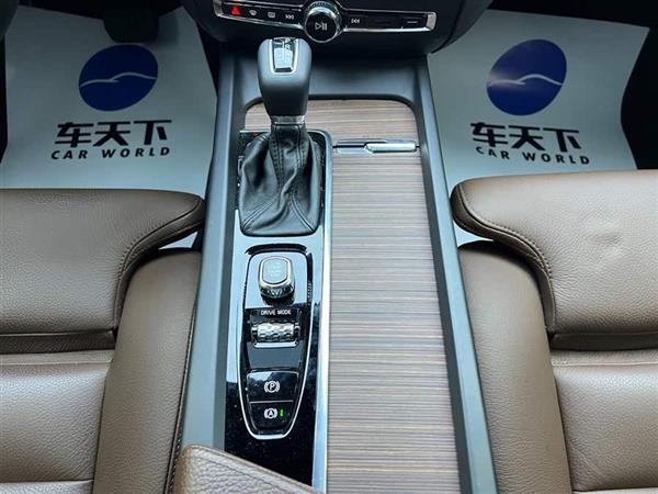 沃尔沃S60 2021款 T4 智远豪华版