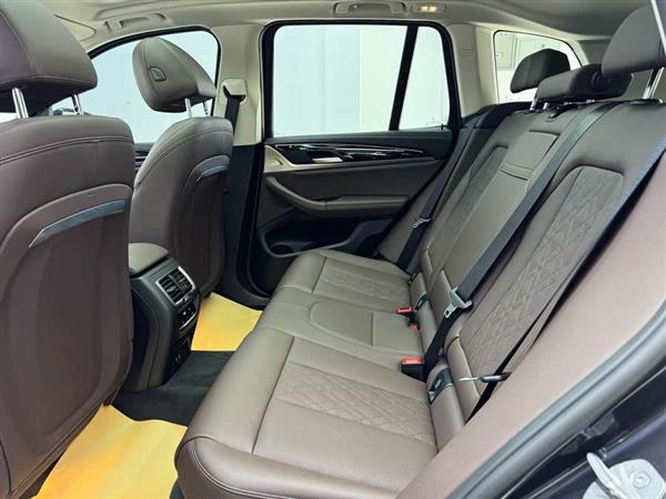 宝马X3 2022款 xDrive25i M运动套装