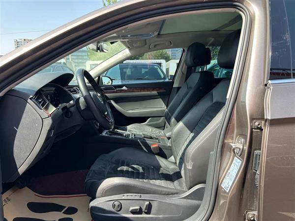迈腾 2018款 380TSI DSG 尊贵型