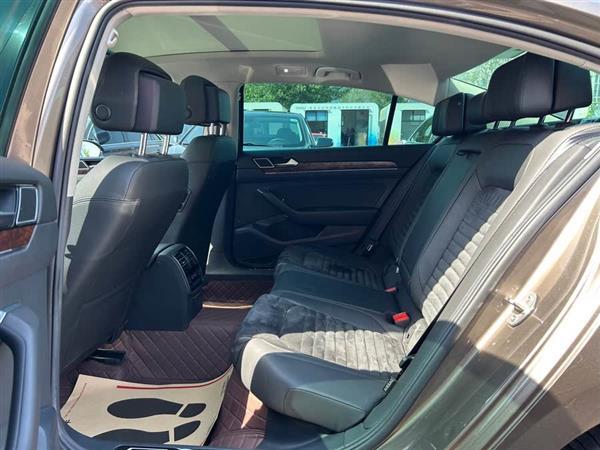 迈腾 2018款 380TSI DSG 尊贵型