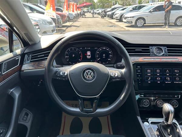 迈腾 2018款 380TSI DSG 尊贵型