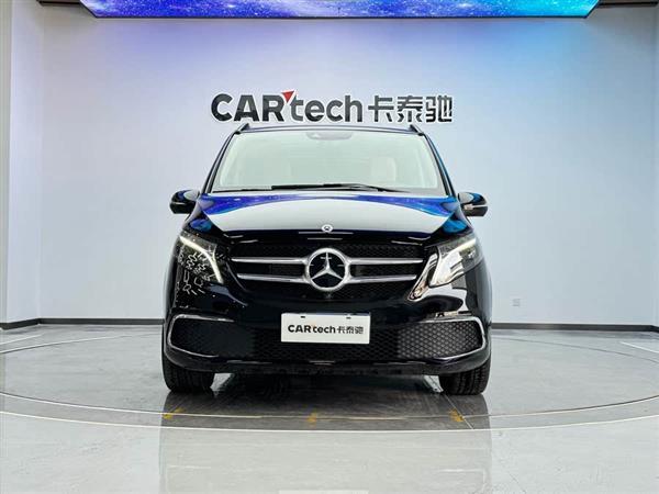 奔驰V级 2022款 V 260 L 长轴距尊贵版