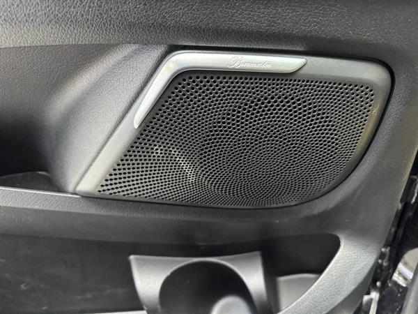 奔驰V级 2022款 V 260 L 长轴距尊贵版