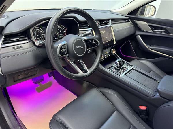捷豹XFL 2021款 XFL 2.0T P200 两驱精英豪华版