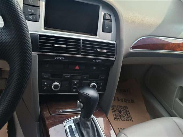 奥迪A6L 2011款 2.0 TFSI 自动标准型