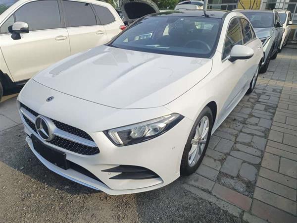 奔驰A级 2021款 A 200 L 运动轿车动感型