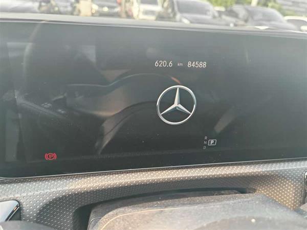奔驰A级 2021款 A 200 L 运动轿车动感型