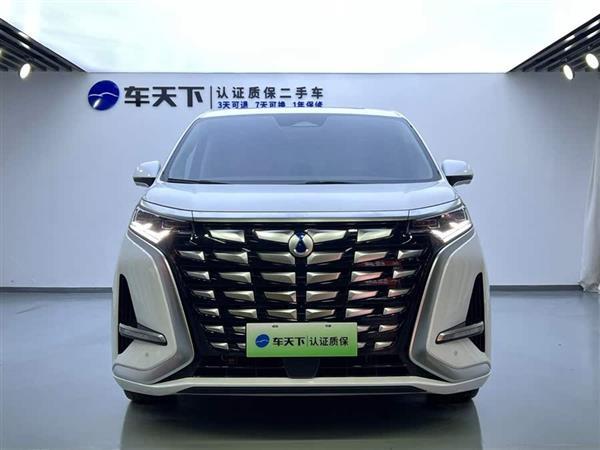 腾势D9 2022款 DM-i 970 四驱尊荣型