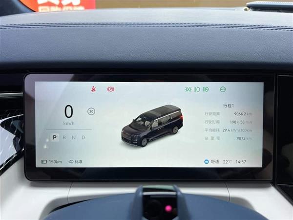 极氪009 2024款 六座行政版四驱 108kWh