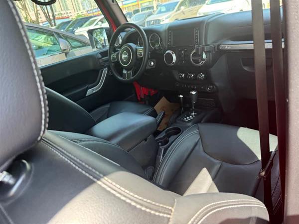牧马人 2015款 3.6L Rubicon 四门版