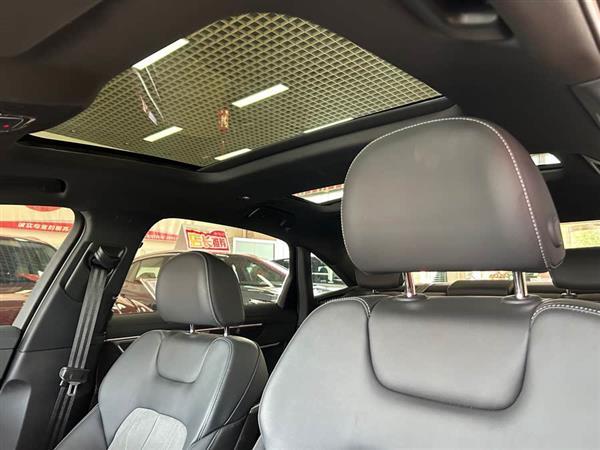 奥迪A6L 2024款 45 TFSI quattro 臻选动感型