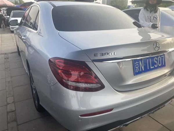奔驰E级 2018款 E 300 L 运动时尚型