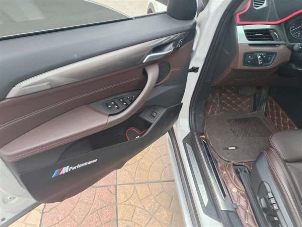 宝马X1 2018款 xDrive20Li 尊享型
