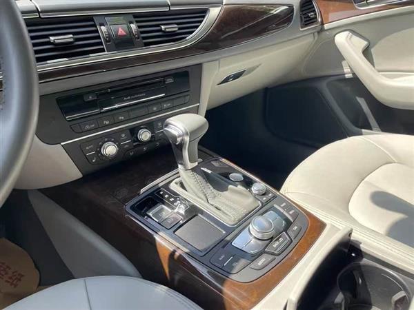 奥迪A6L 2012款 30 FSI 技术型