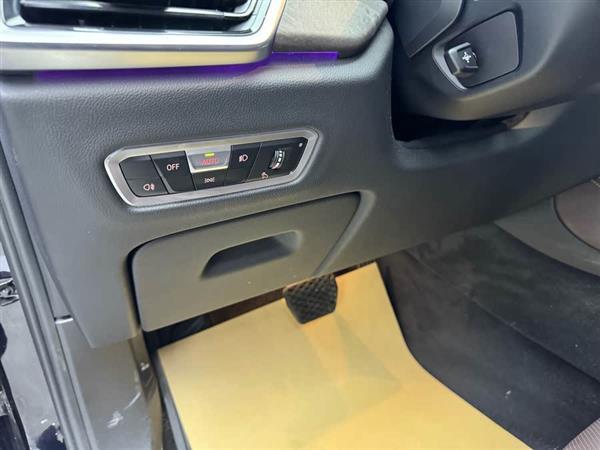 宝马X5 2022款 xDrive 30Li 尊享型M运动套装