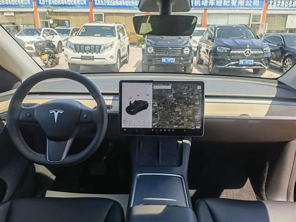 Model Y 2021款 标准续航后驱版