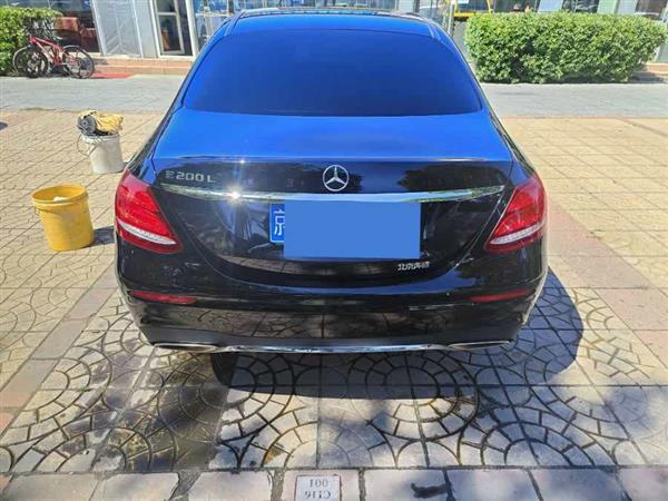 奔驰E级 2016款 E 200 L 运动型