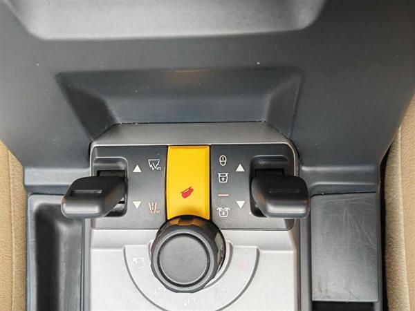 发现 2005款 4.4 V8 HSE